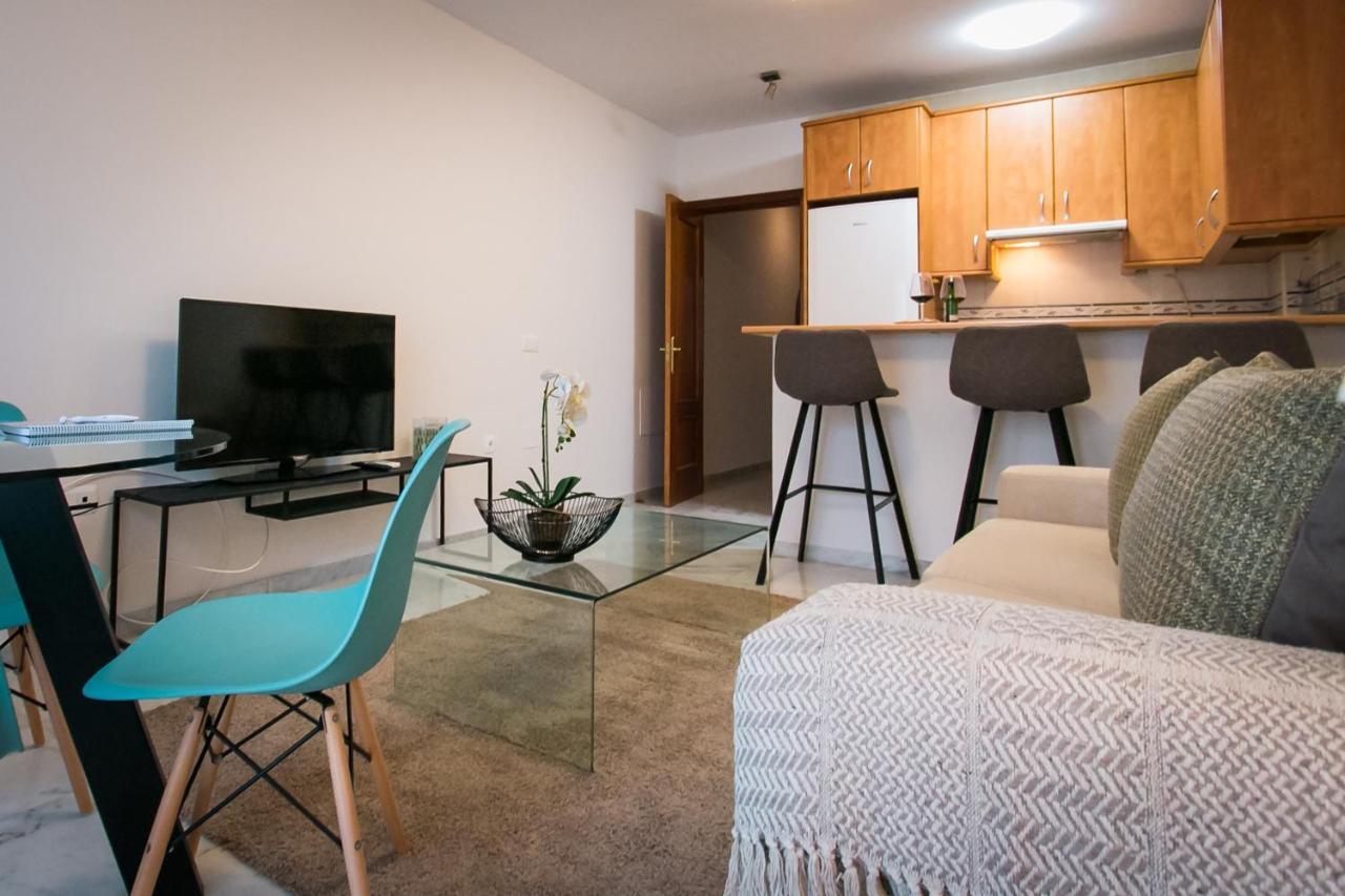 Holidays2Malaga Pena Parking & French Balcony & Smart Tv Ngoại thất bức ảnh