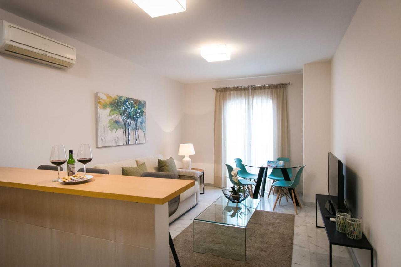 Holidays2Malaga Pena Parking & French Balcony & Smart Tv Ngoại thất bức ảnh